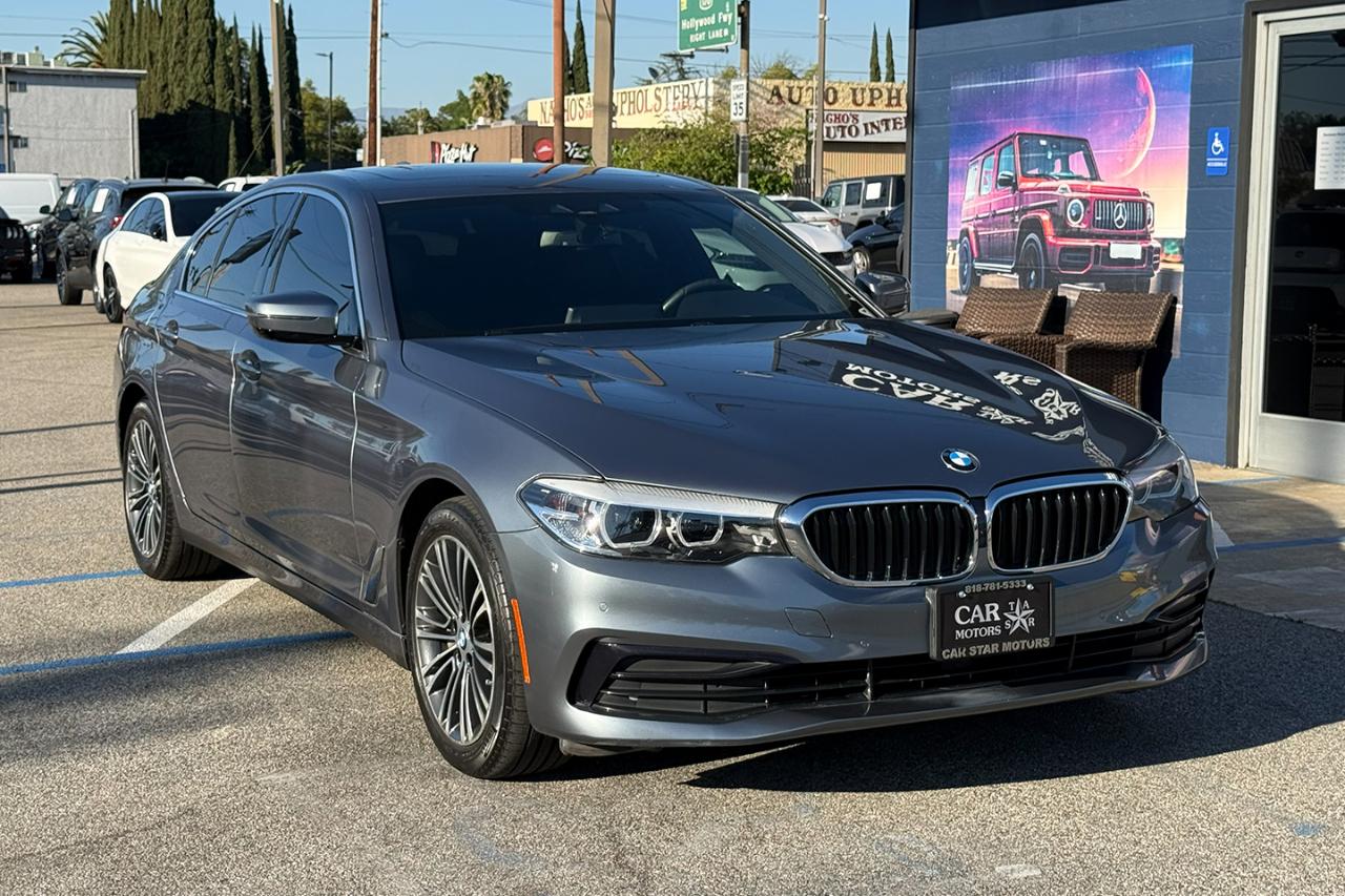 BMW 5-Series 530i 2019