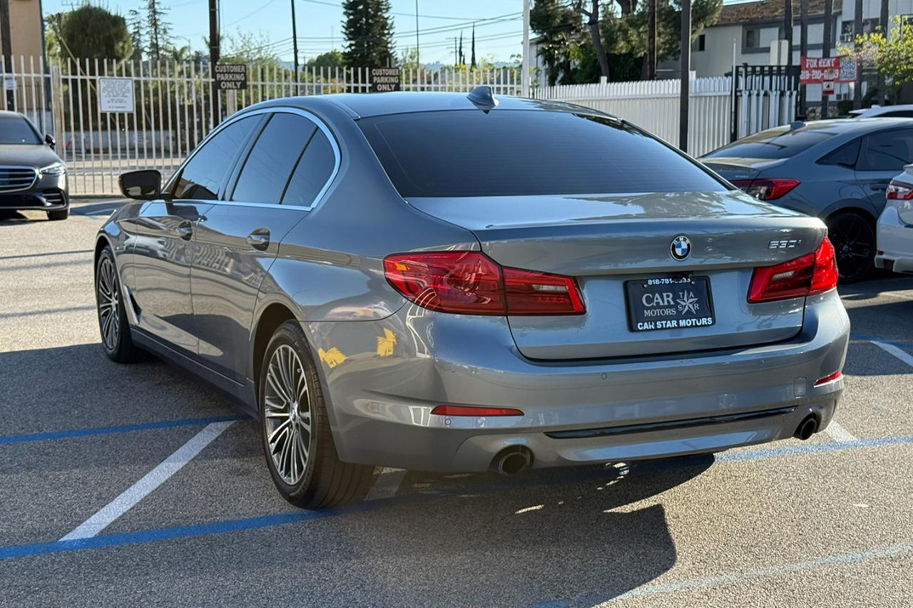 BMW 5-Series 530i 2019