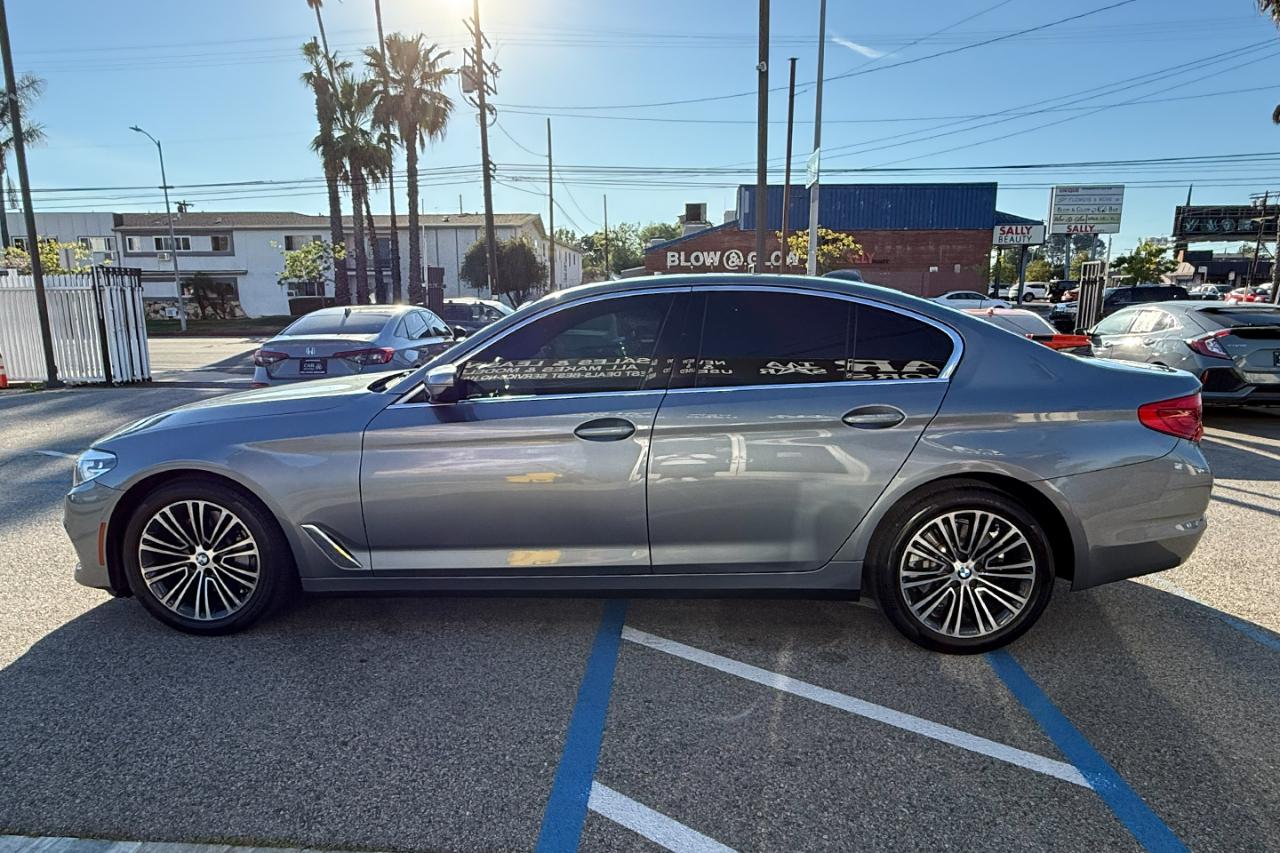 BMW 5-Series 530i 2019