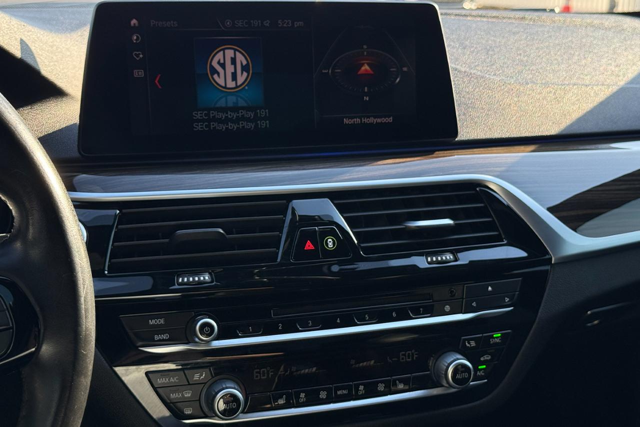 BMW 5-Series 530i 2019