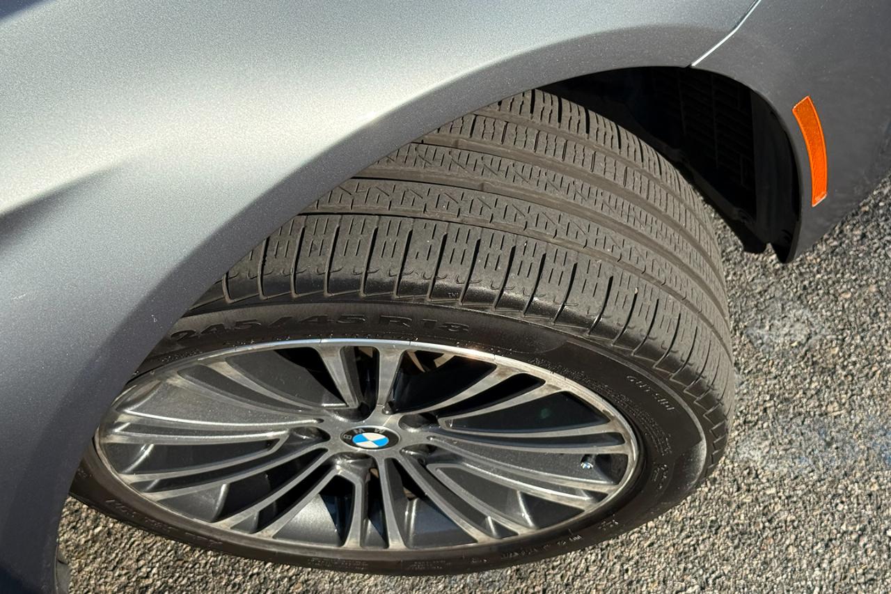 BMW 5-Series 530i 2019