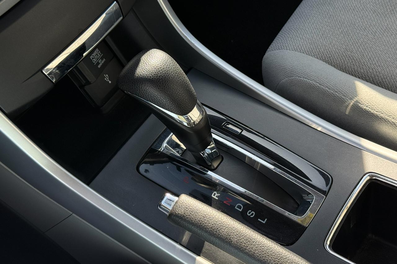 Honda Accord LX CVT 2013