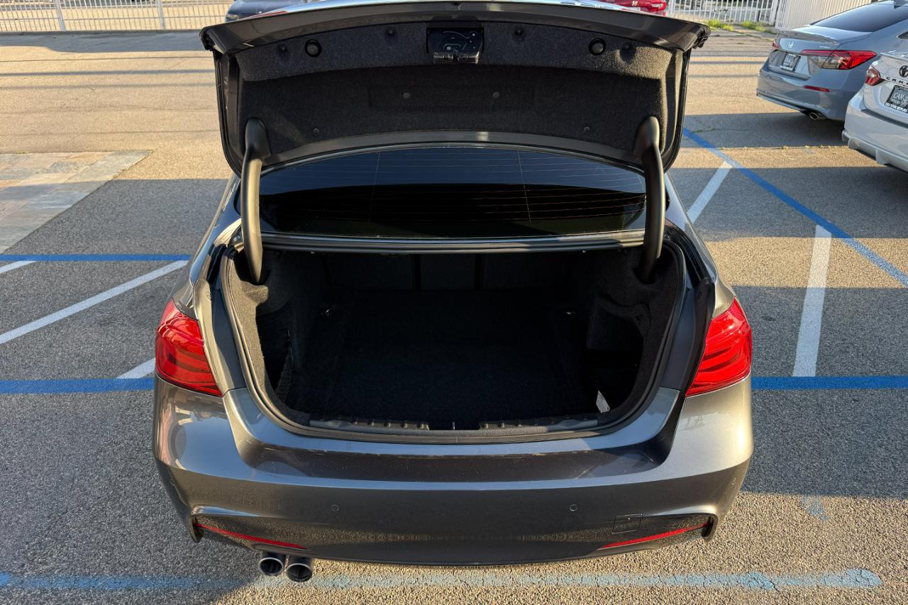 BMW 3-Series 330i SULEV Sedan 2018