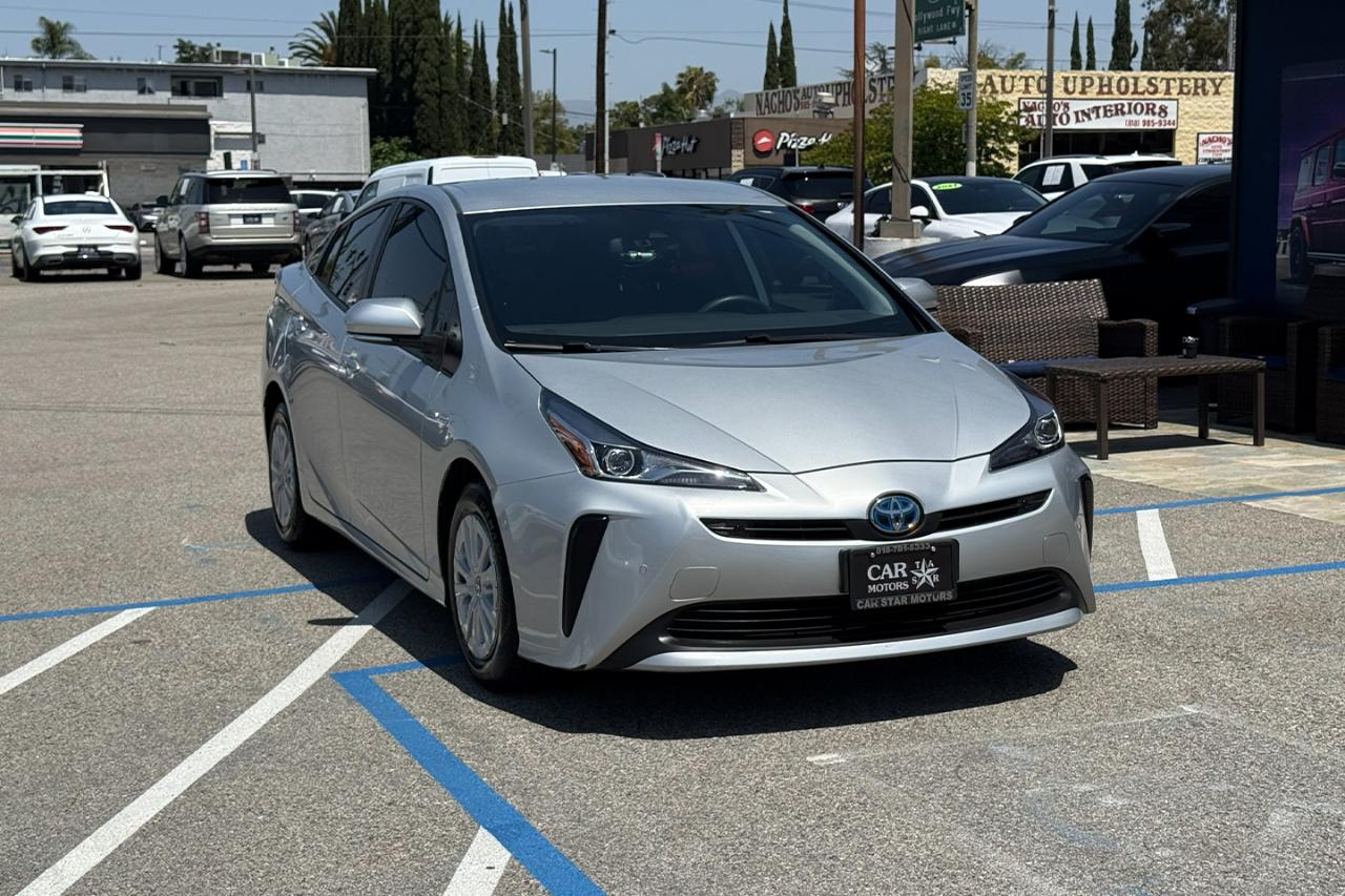 Toyota Prius LE 2022