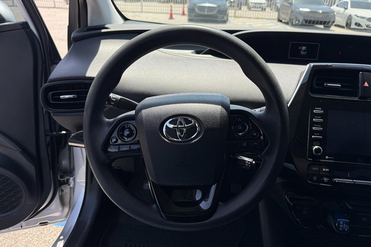 Toyota Prius LE 2022