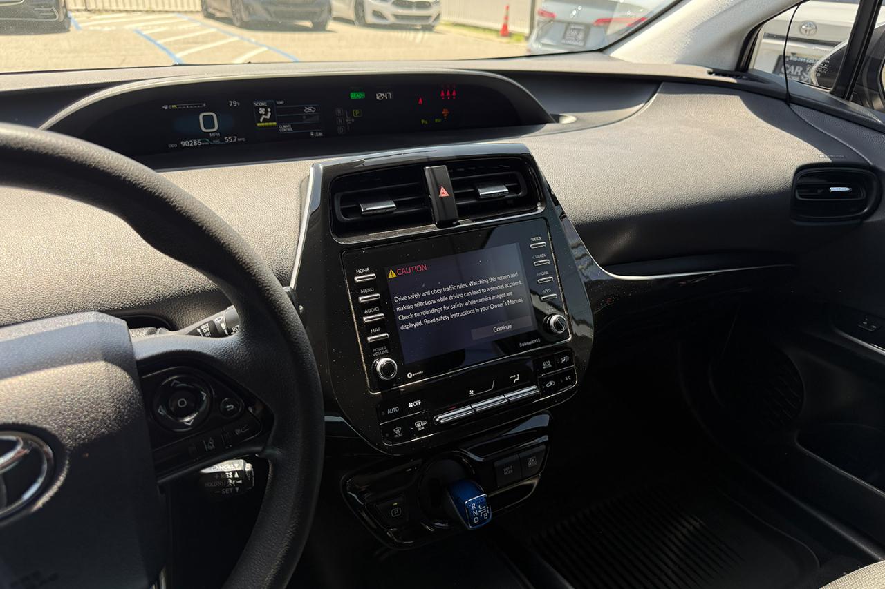 Toyota Prius LE 2022