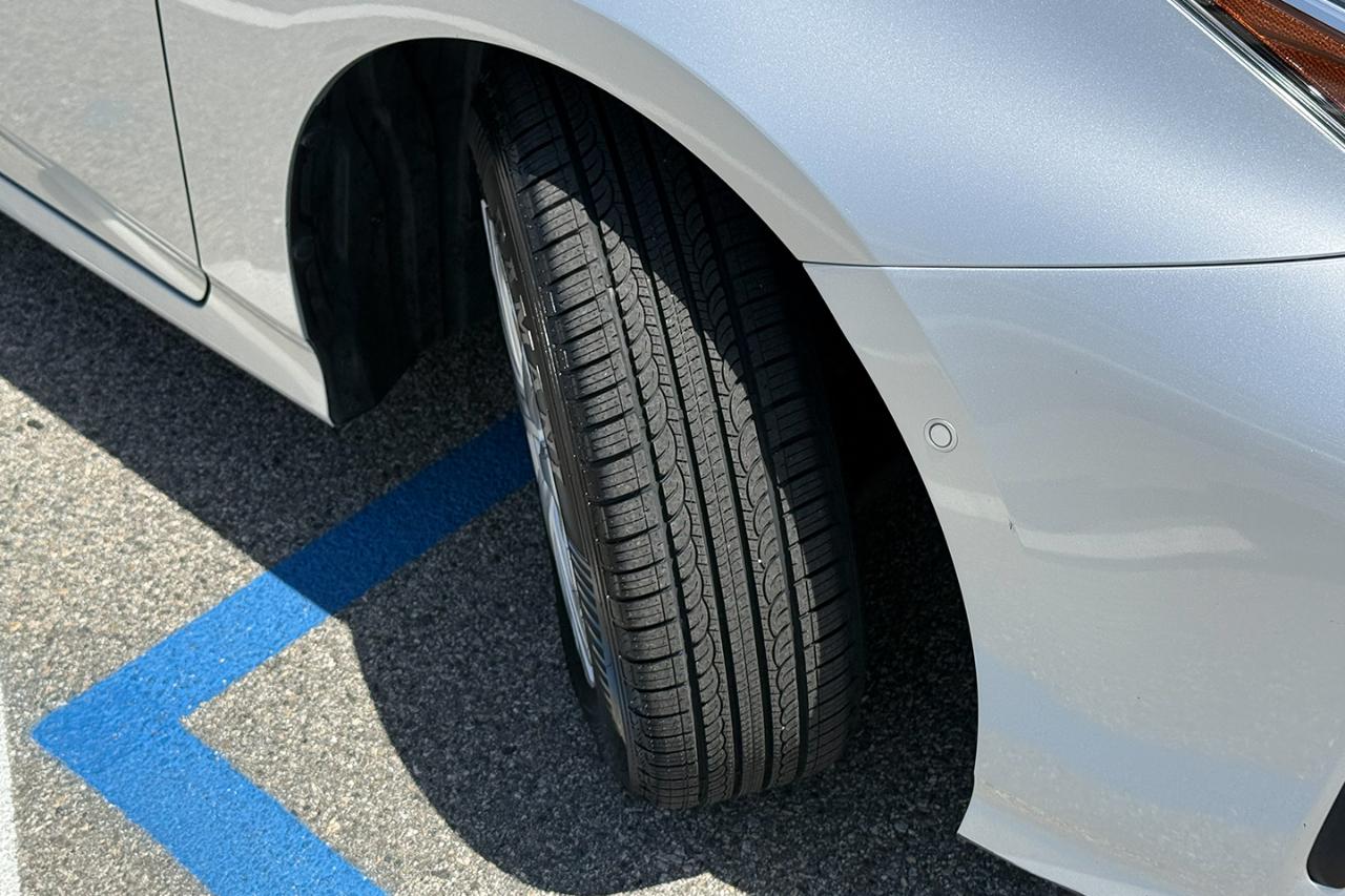 Toyota Prius LE 2022