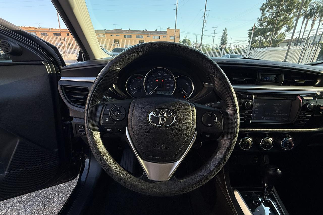 Toyota Corolla L 4-Speed AT 2016