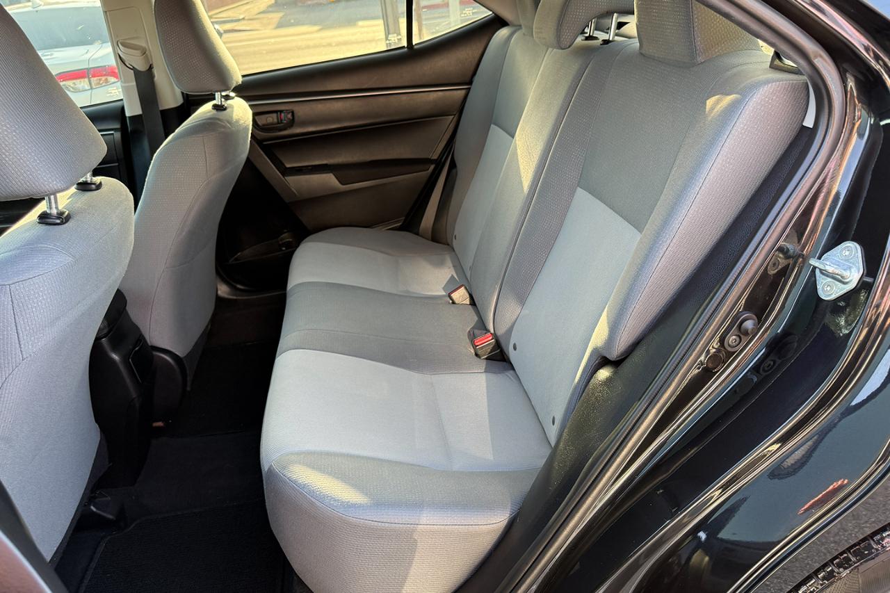 Toyota Corolla L 4-Speed AT 2016