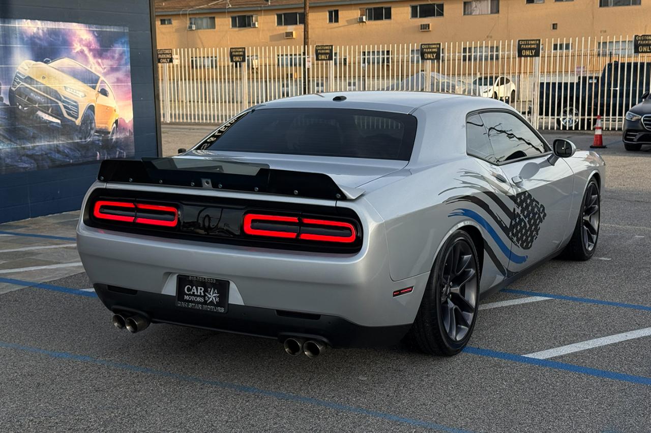 Dodge Challenger R/T RWD 2022