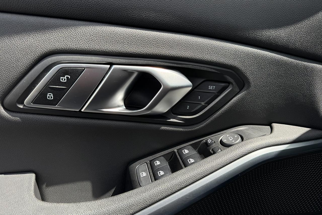 BMW 3-Series 330i 2020