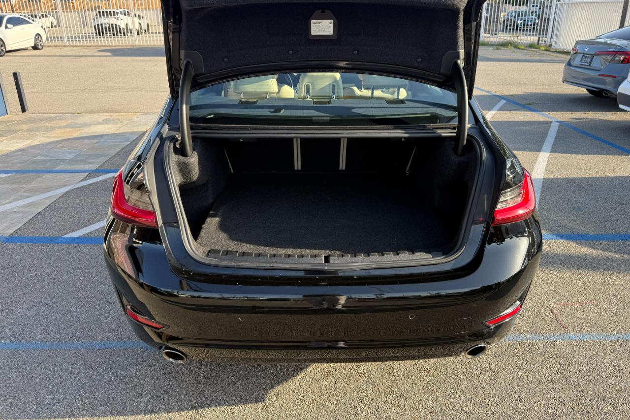 BMW 3-Series 330i 2019