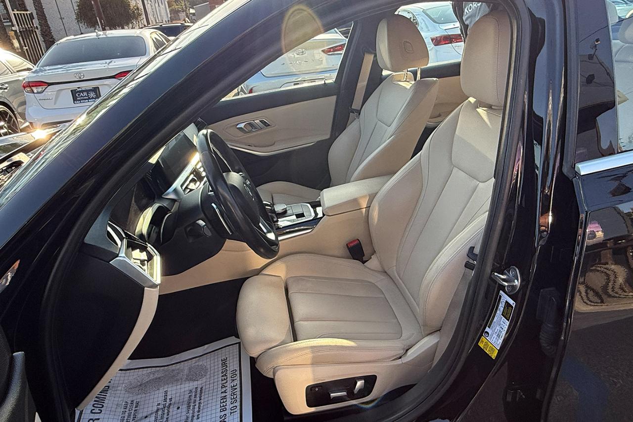 BMW 3-Series 330i 2019