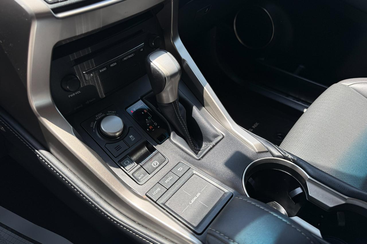 Lexus NX 200t FWD 2016