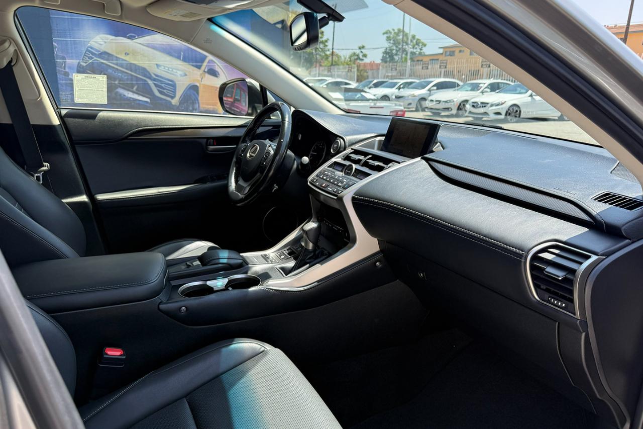 Lexus NX 200t FWD 2016