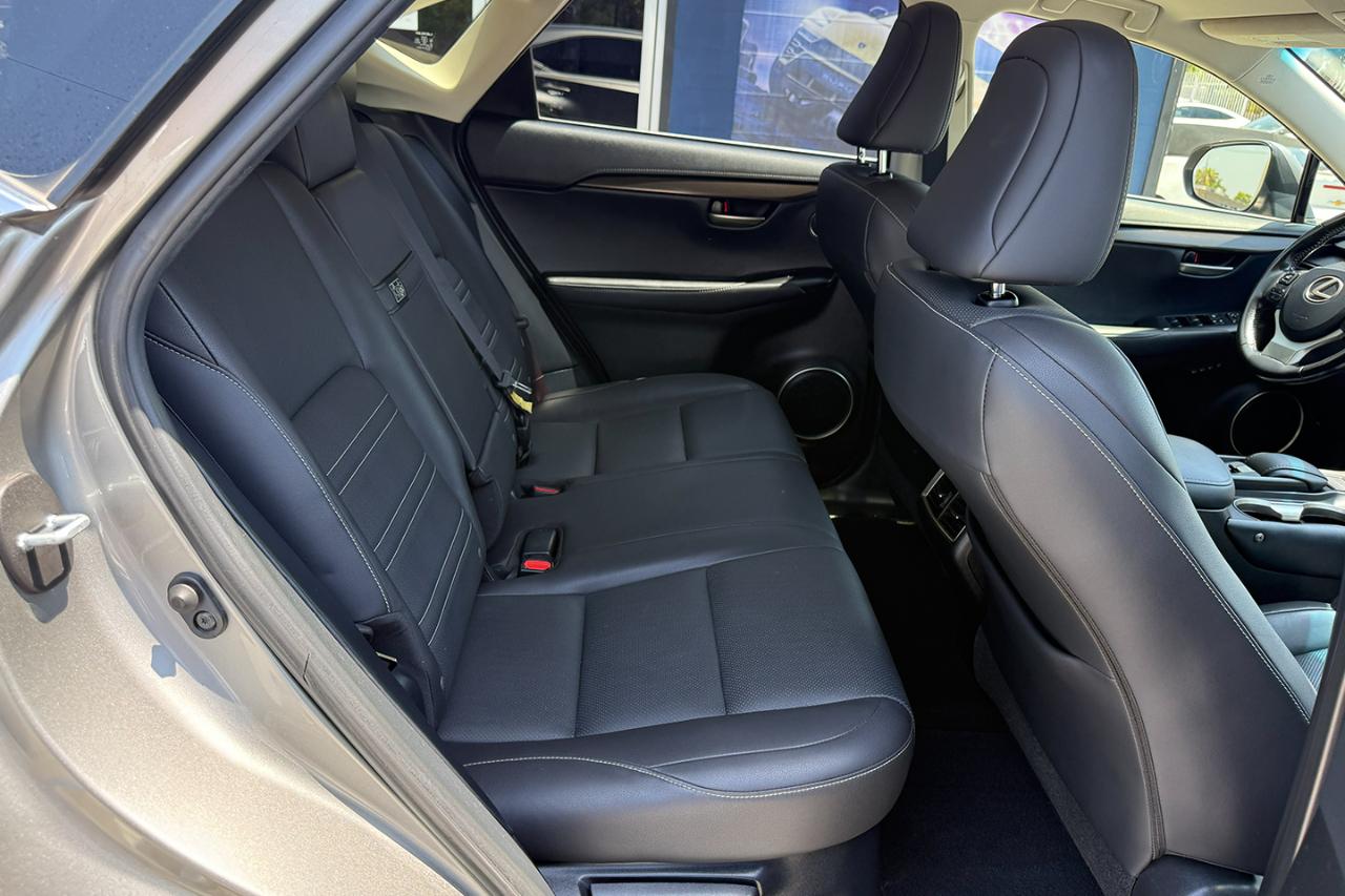Lexus NX 200t FWD 2016