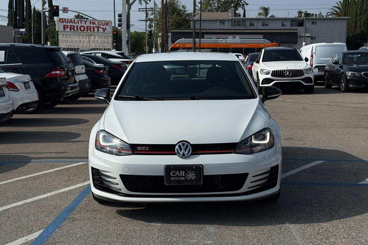 Volkswagen Golf GTI SE 6A 4-Door 2017
