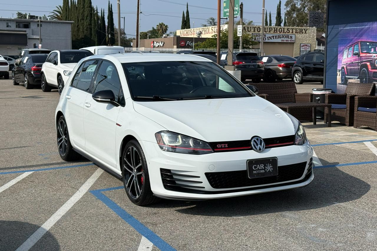 Volkswagen Golf GTI SE 6A 4-Door 2017