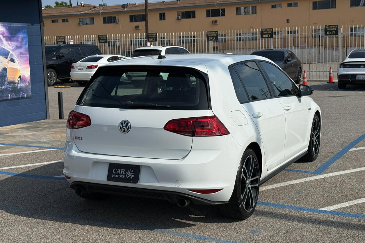 Volkswagen Golf GTI SE 6A 4-Door 2017