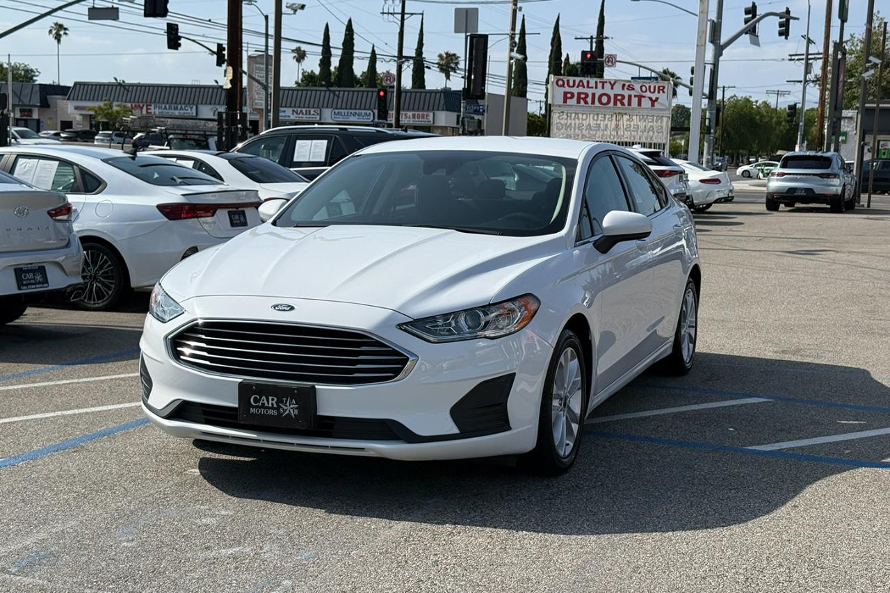 Ford Fusion Hybrid SE 2020