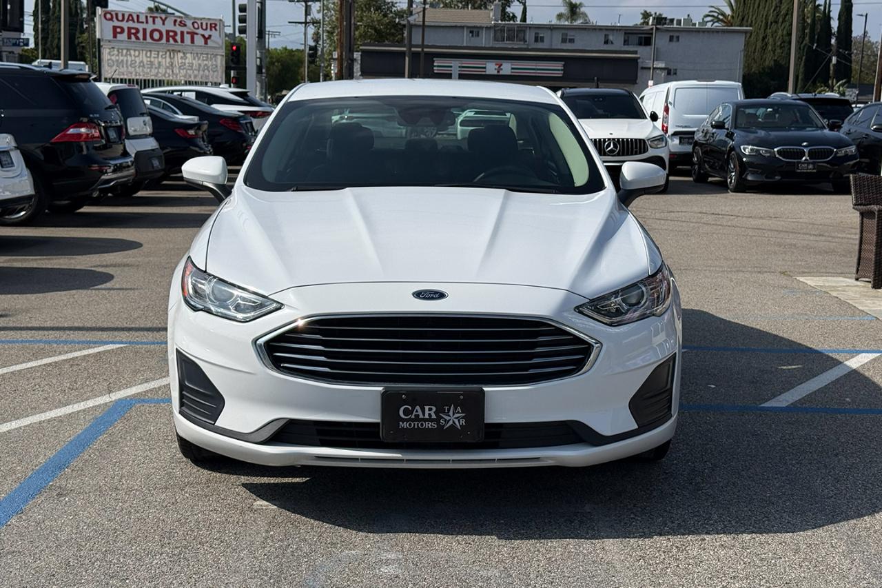 Ford Fusion Hybrid SE 2020