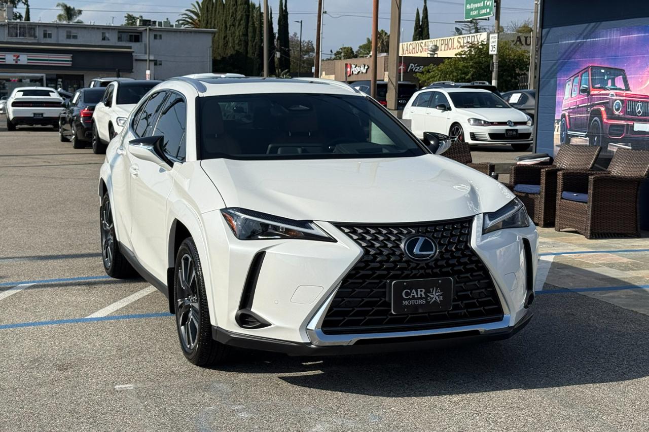 Lexus UX 300h F SPORT Design 2025