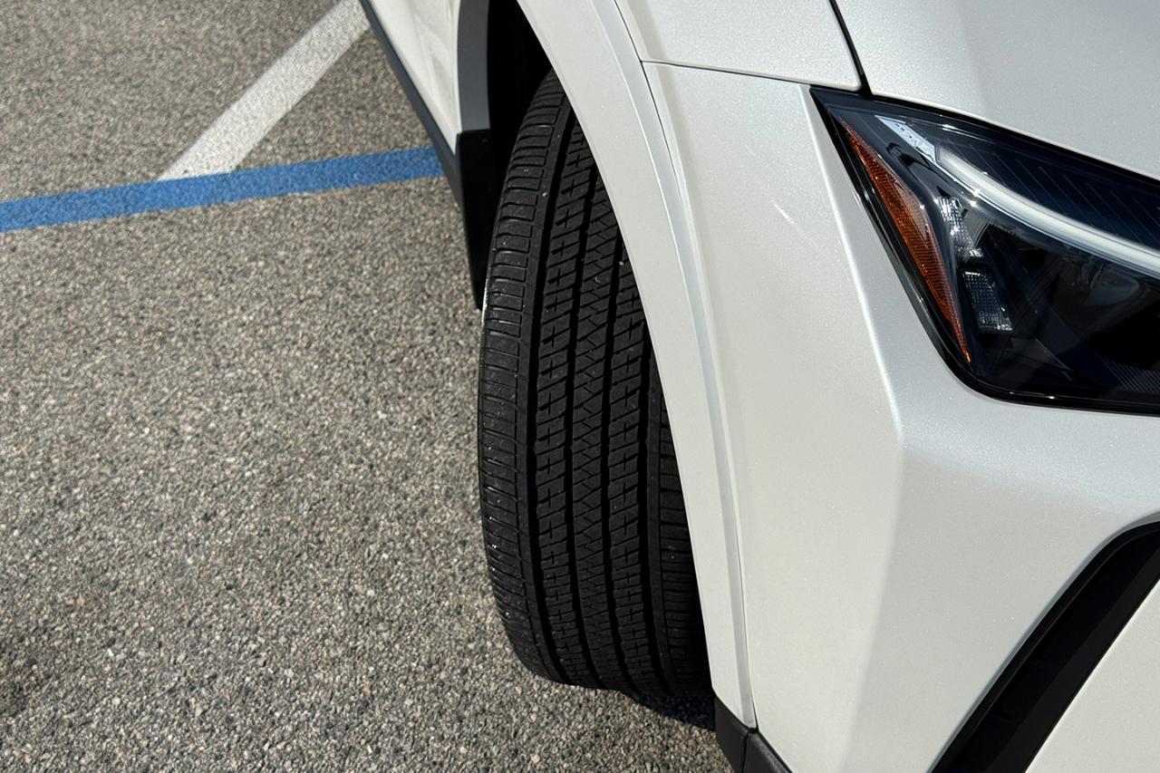 Lexus UX 300h F SPORT Design 2025