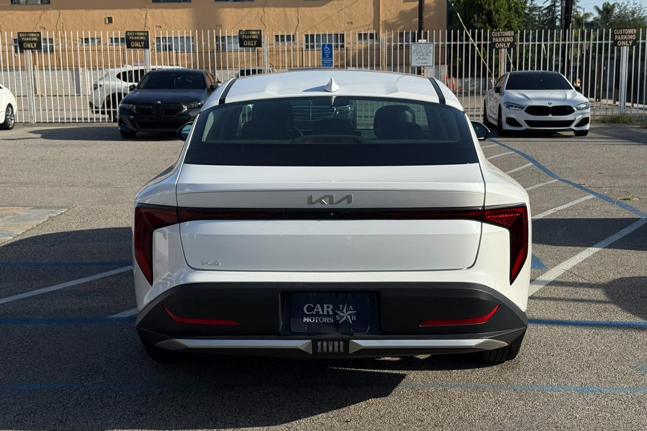 Kia K4 LXS FWD 2025