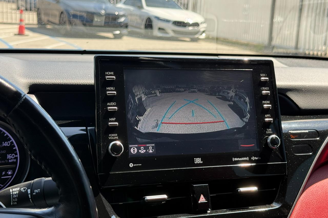 Toyota Camry Hybrid XSE 2021