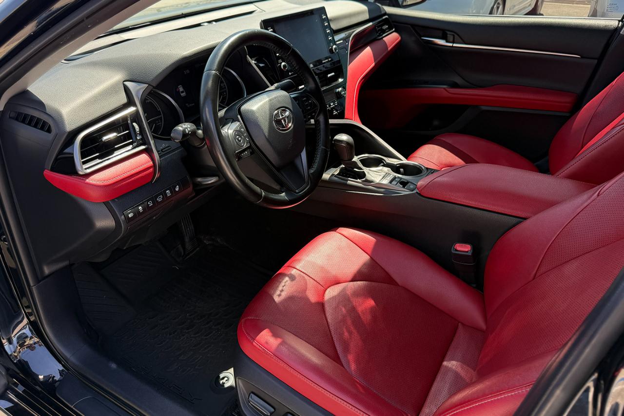 Toyota Camry Hybrid XSE 2021