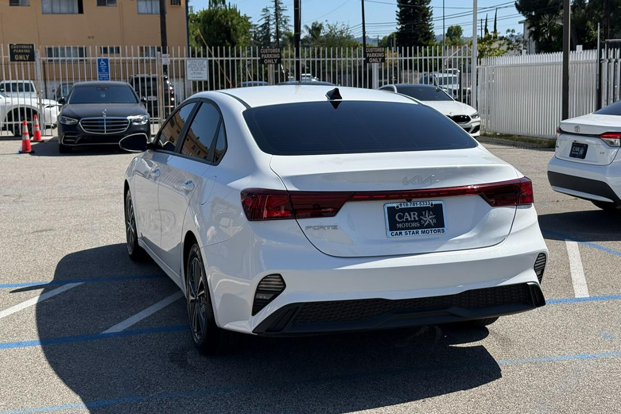 Kia Forte LXS IVT 2024