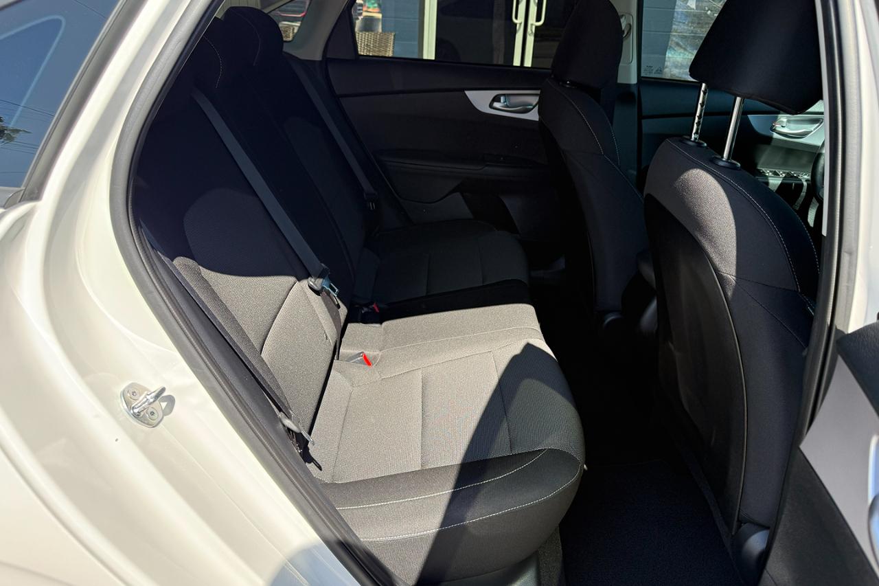 Kia Forte LXS IVT 2024
