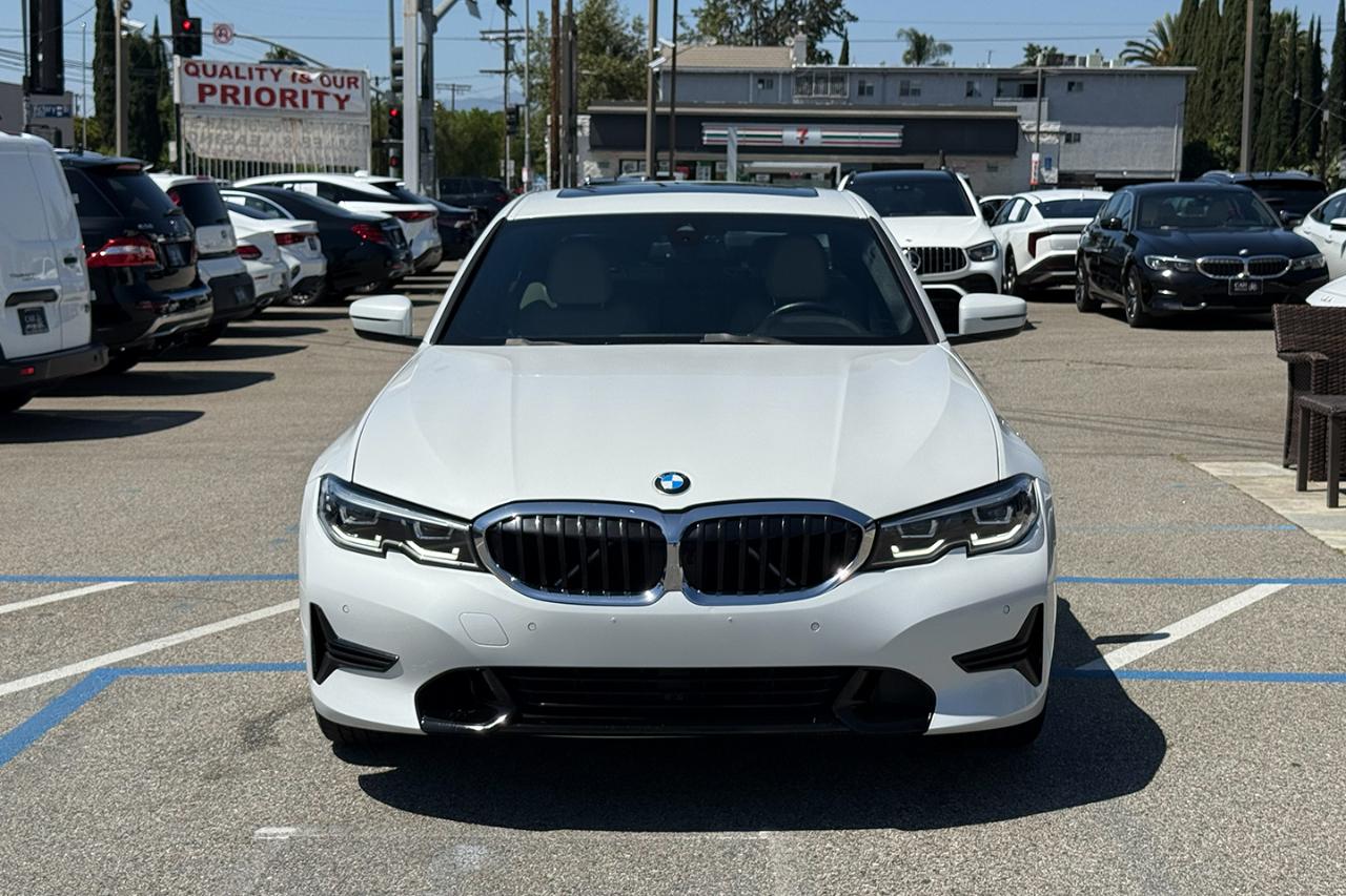 BMW 3-Series 330i 2022