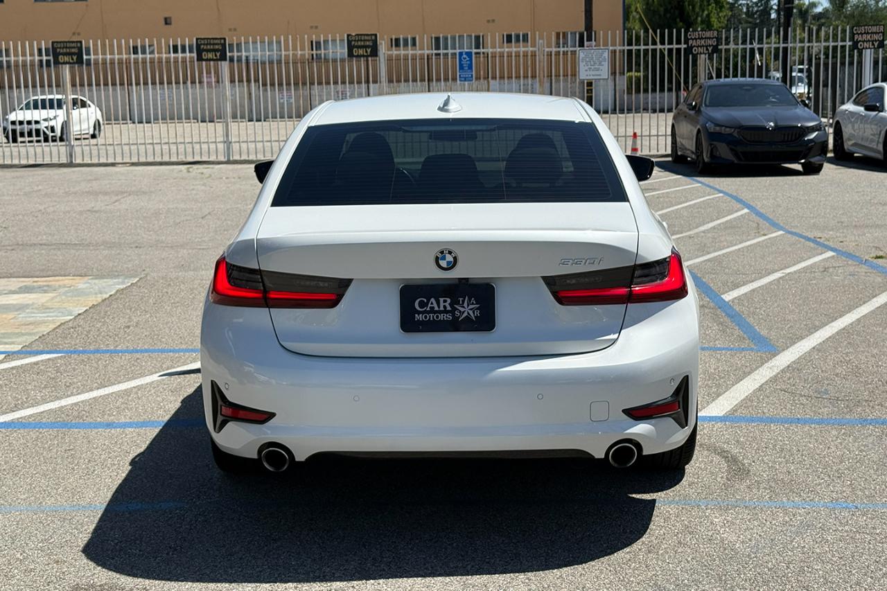 BMW 3-Series 330i 2022