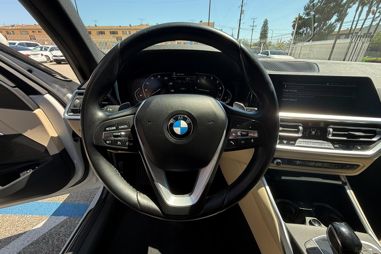 BMW 3-Series 330i 2022