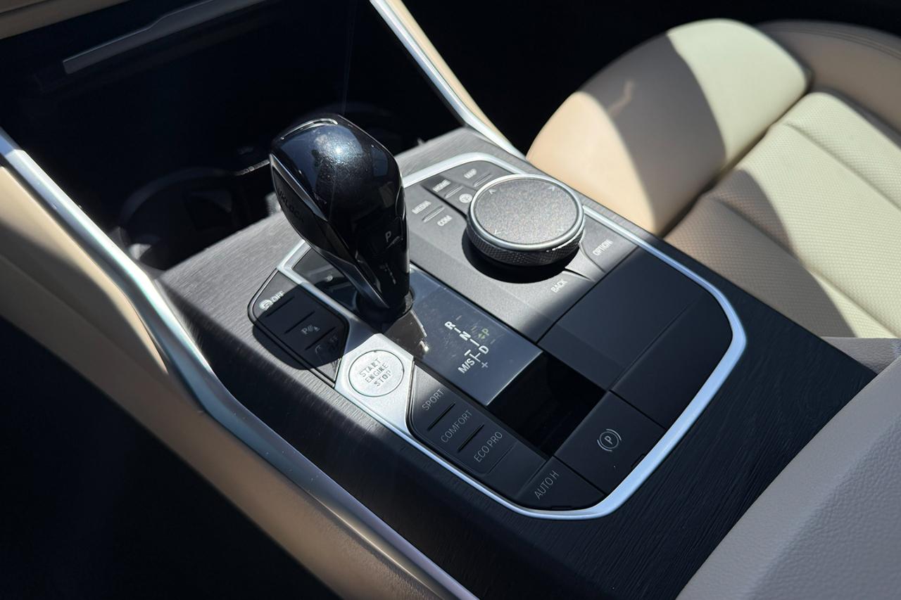 BMW 3-Series 330i 2022