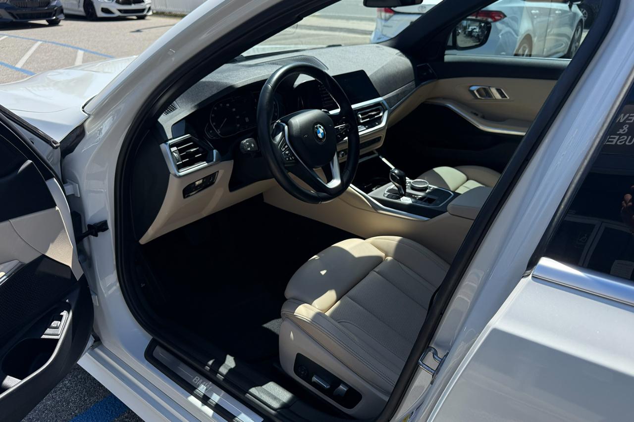 BMW 3-Series 330i 2022