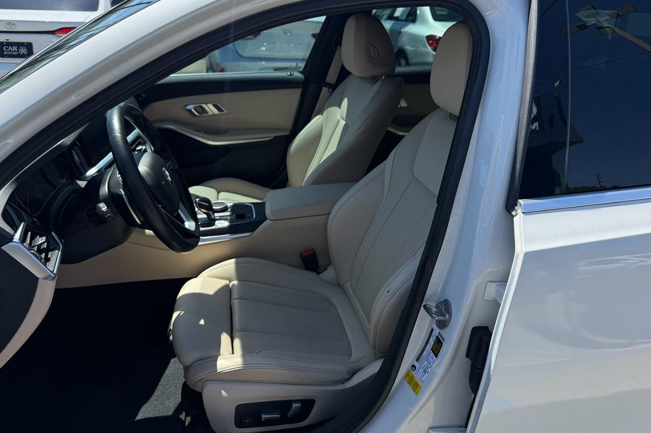 BMW 3-Series 330i 2022