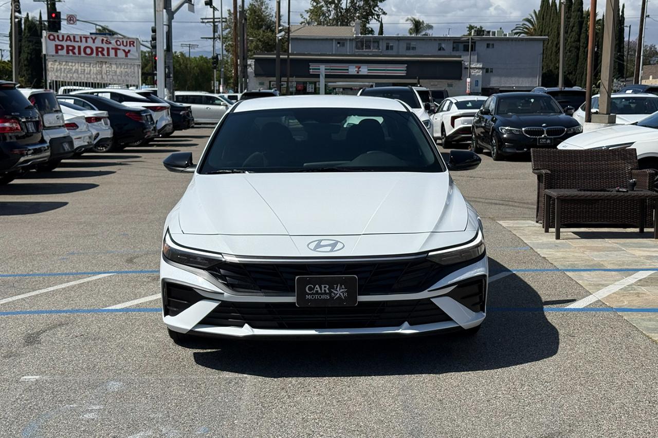 Hyundai Elantra SEL Sport 2025