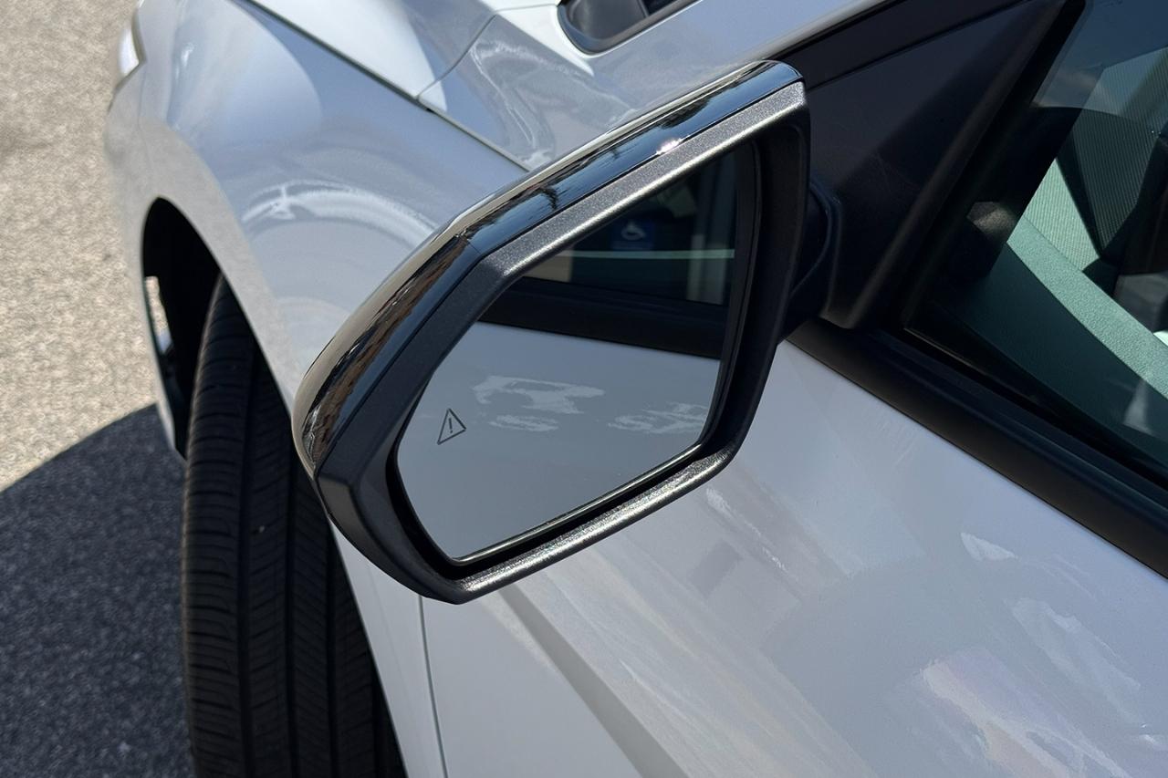 Hyundai Elantra SEL Sport 2025