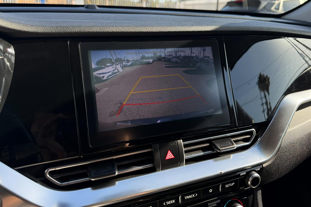 Kia Niro LXS FWD 2022