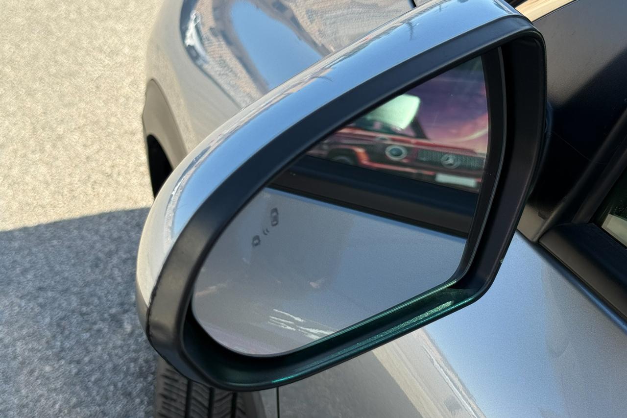 Kia Niro LXS FWD 2022