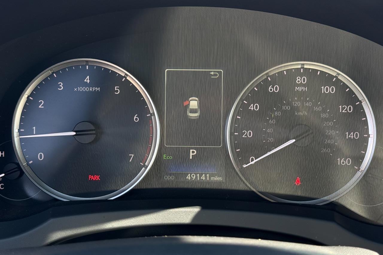 Lexus IS 300 RWD 2023