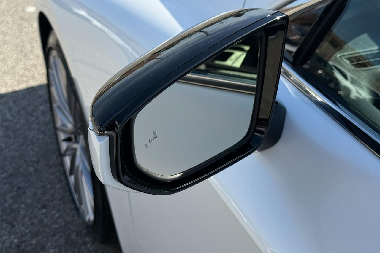 Lexus IS 300 RWD 2023