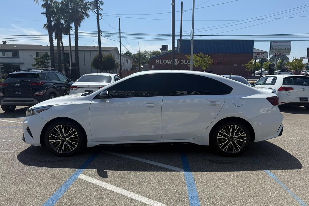 Kia Forte GT-Line IVT 2024