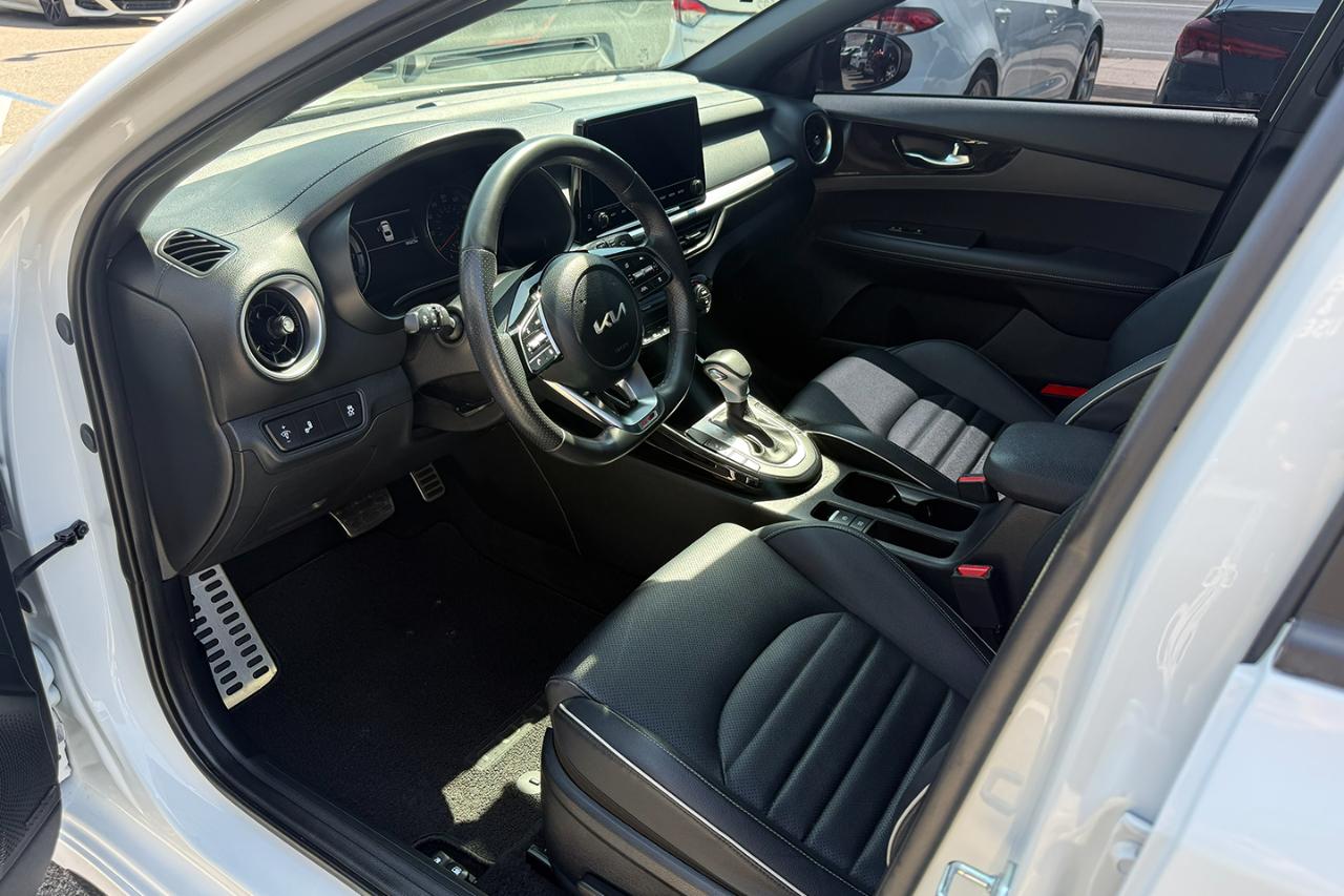 Kia Forte GT-Line IVT 2024