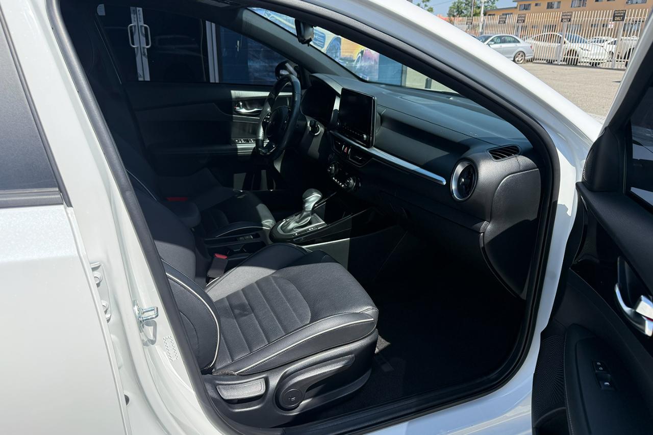 Kia Forte GT-Line IVT 2024