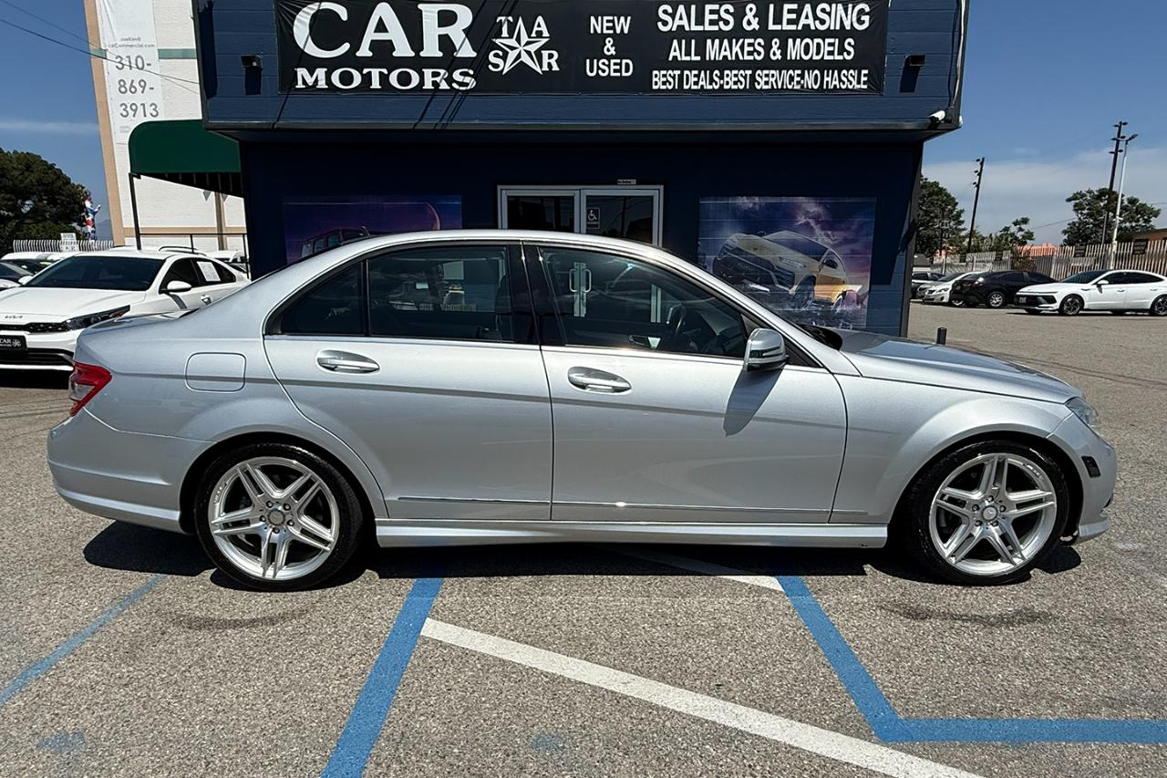 Mercedes-Benz C-Class C300 Luxury Sedan 2010