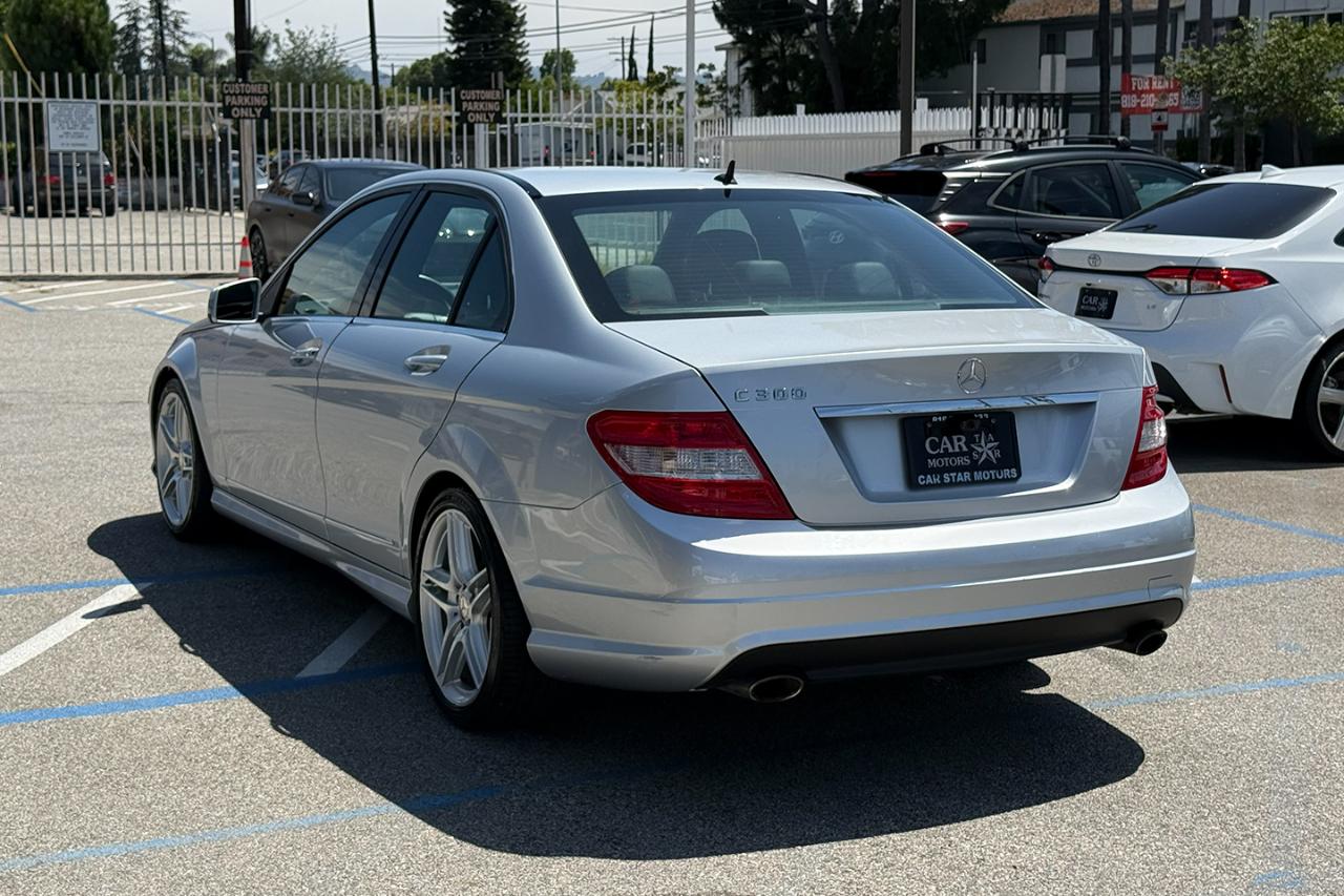 Mercedes-Benz C-Class C300 Luxury Sedan 2010