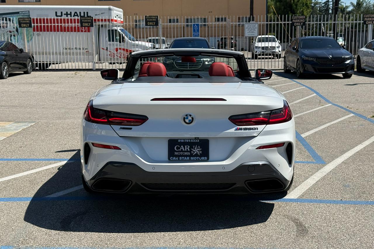 BMW 8-Series M850i xDrive Convertible 2021